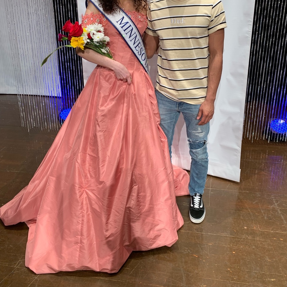 Oscar de la renta 100% silk gown